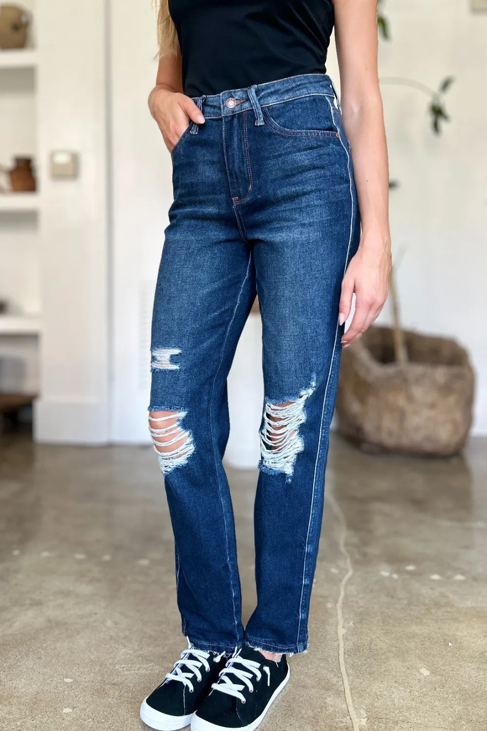Judy Blue Full Size High Waist Rigid Magic Heavy Destroy Straight Jeans - Lilixa.store