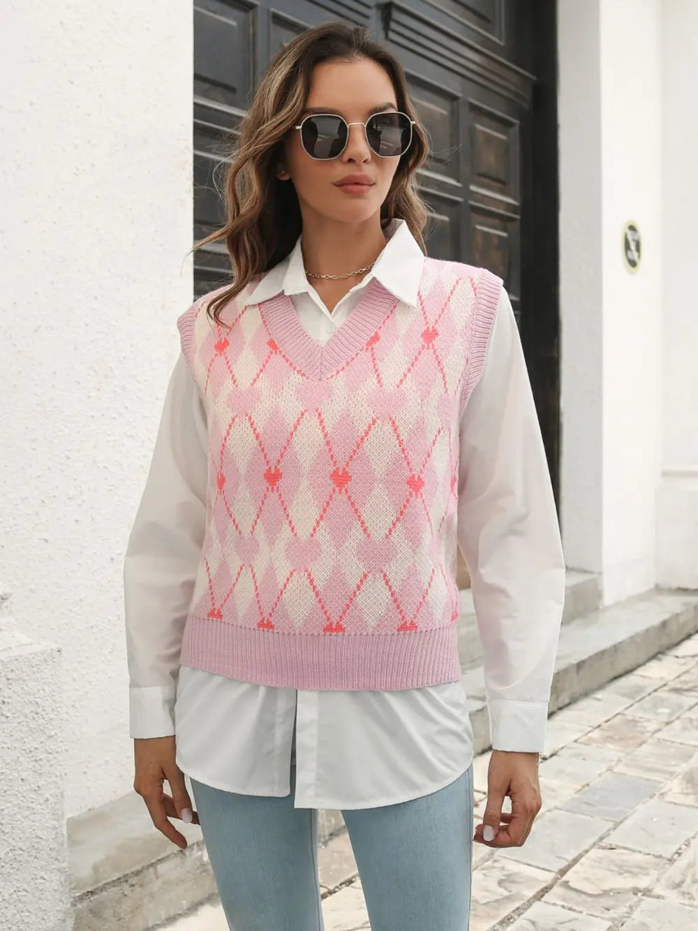 Geometric V-Neck Sweater Vest in Blush Pink