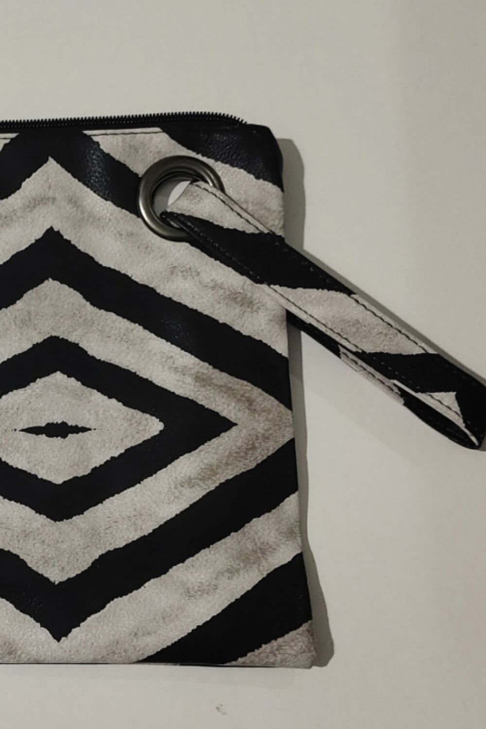 Carry Your Love Plaid Wristlet - Lilixa.store