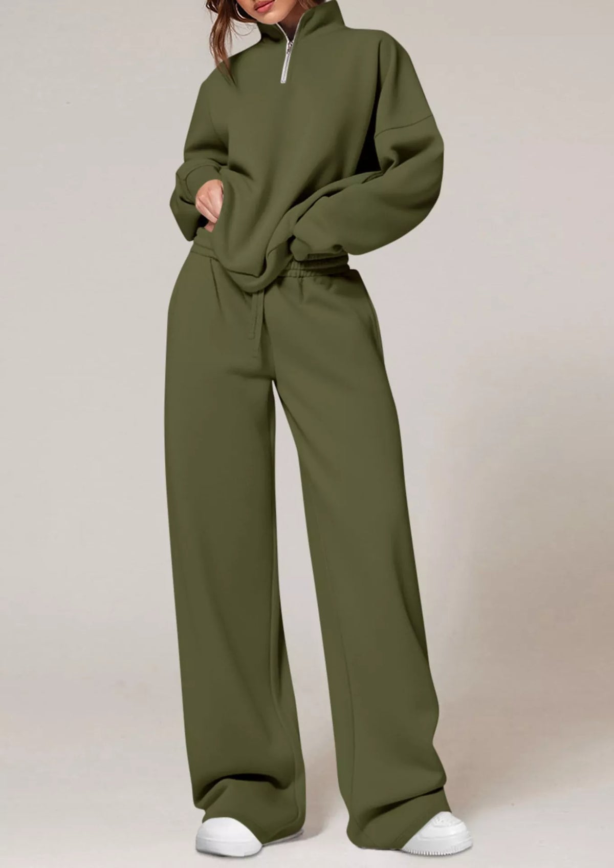 Half-Zip Sweatshirt and Wide-Leg Sweatpants Set in Army Green