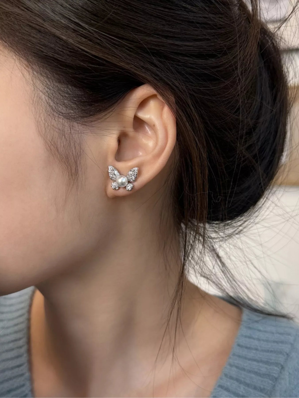 Butterfly Pearl Stud Earrings - Lilixa.store