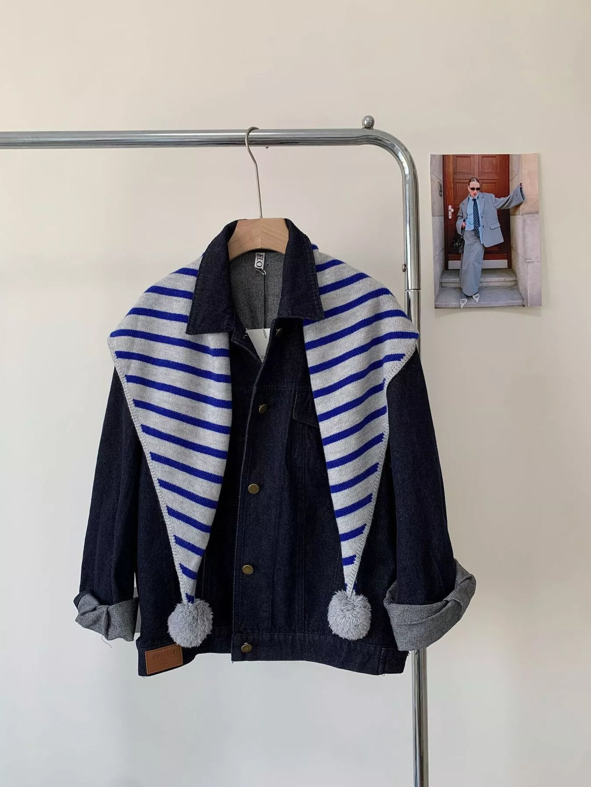 Striped Knitted Scarf with Pom-poms - Lilixa.store
