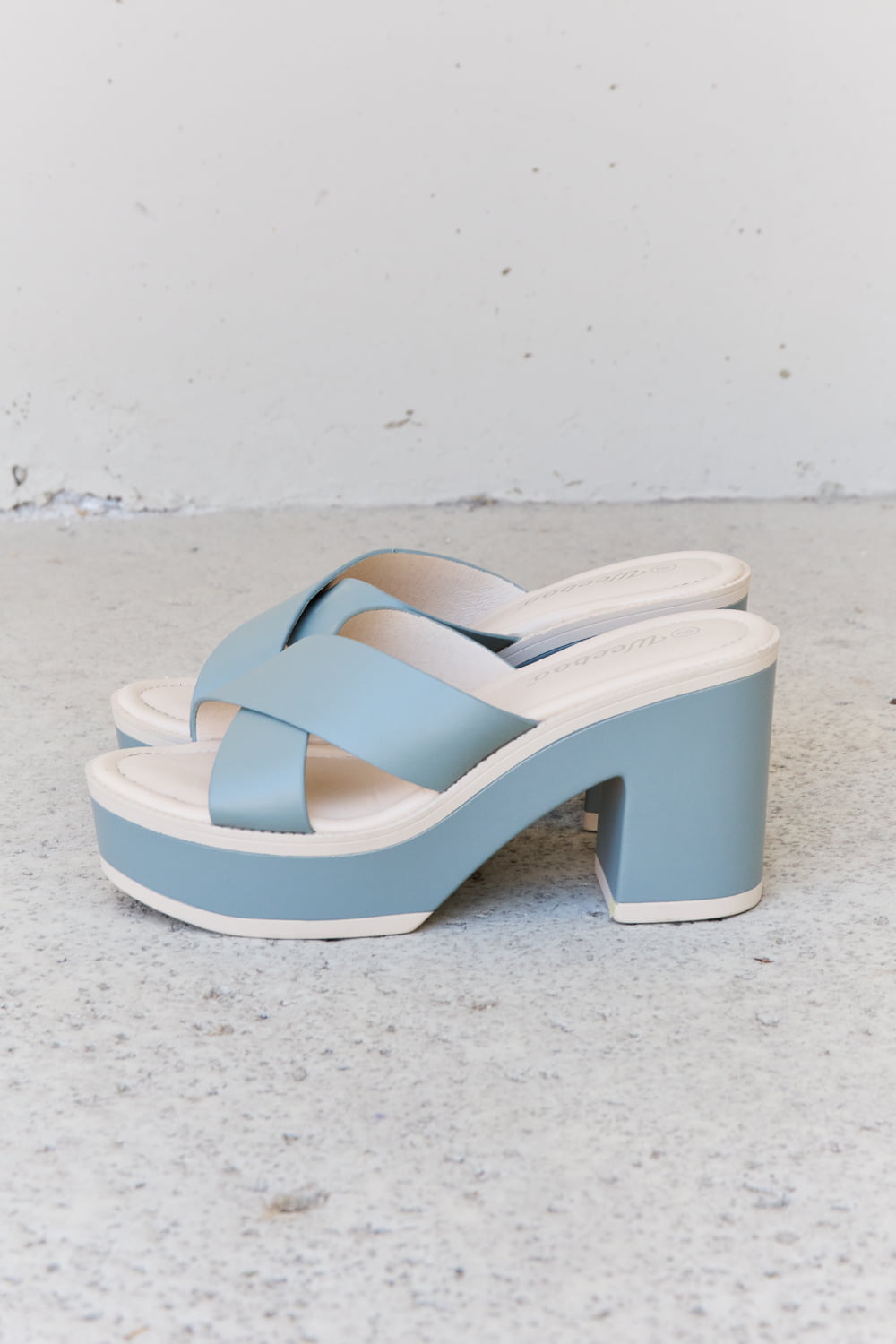 Weeboo Cherish The Moments Contrast Platform Sandals in Misty Blue - Lilixa.store