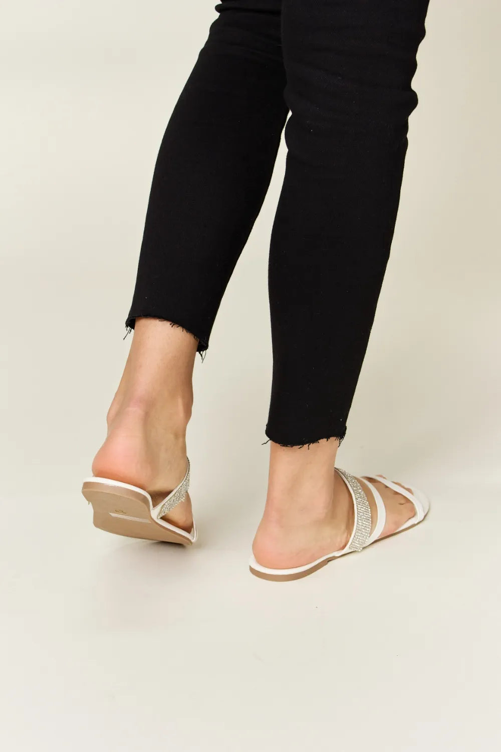 WILD DIVA Rhinestone Strappy Flat Sandals - Lilixa.store
