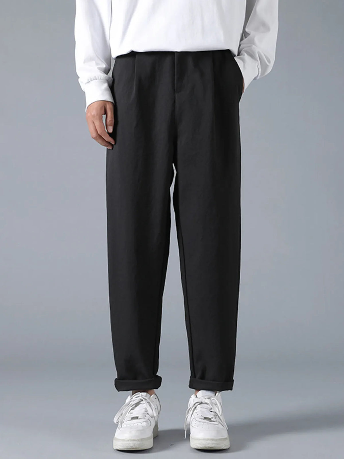 Men's Plus Size Casual Loose Fit Pleated Pants in Black