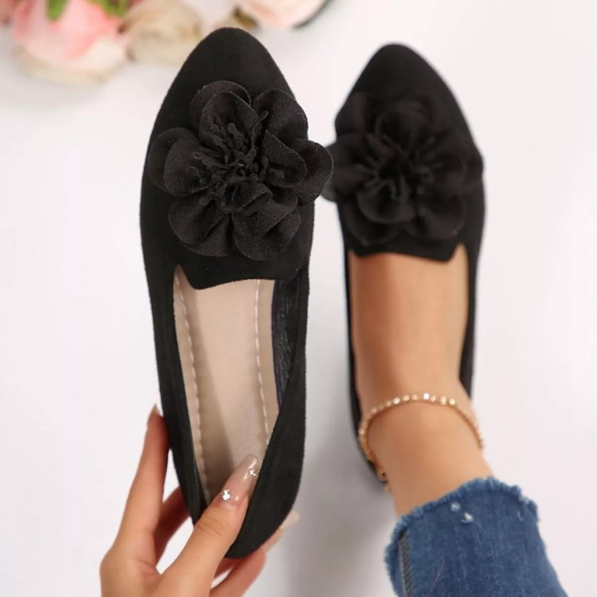 Flower Point Toe Flats Slip-Ons in Black, view 4