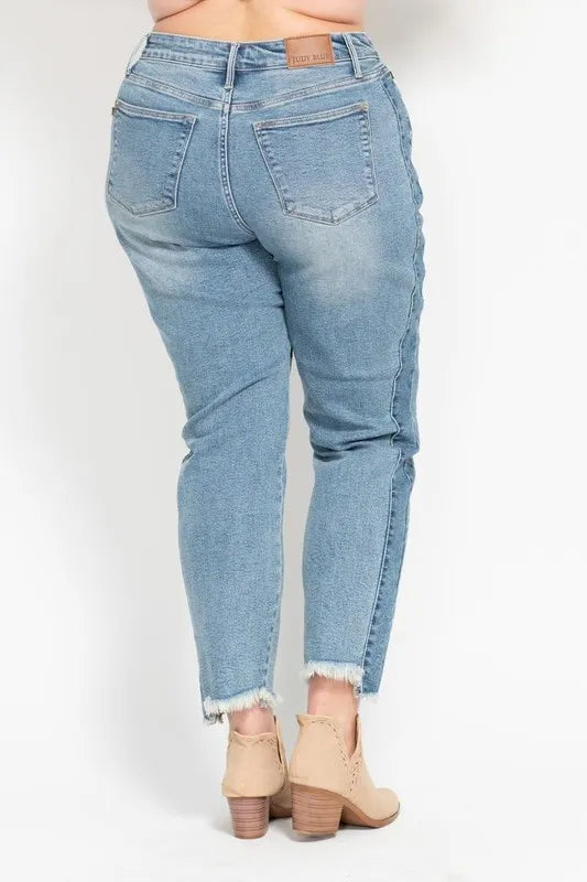 Judy Blue Full Size Vintage Wash Side Panel Detail with Fray Hem Slim Plus Size - Lilixa.store