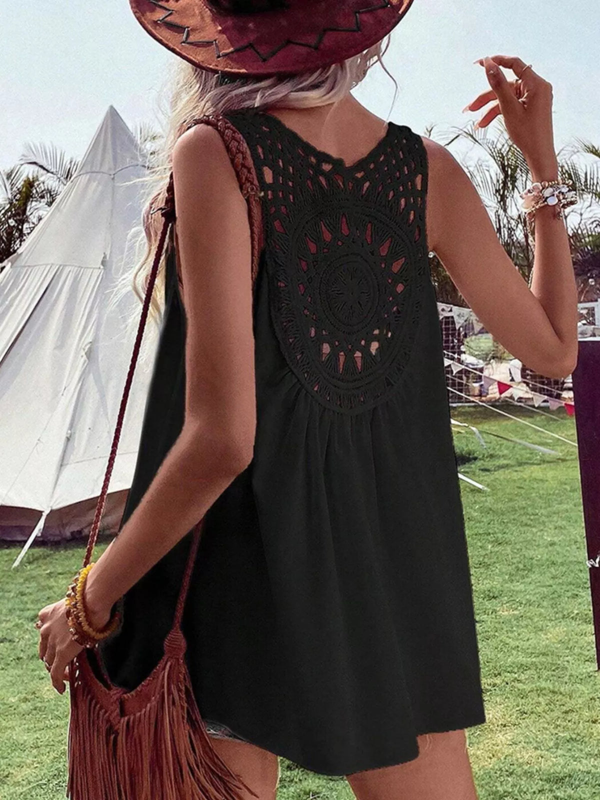 Crochet V-Neck Tank Top in Black