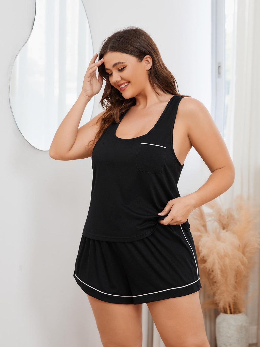 Plus Size Contrast Piping Racerback Tank and Shorts Lounge Set - Lilixa.store