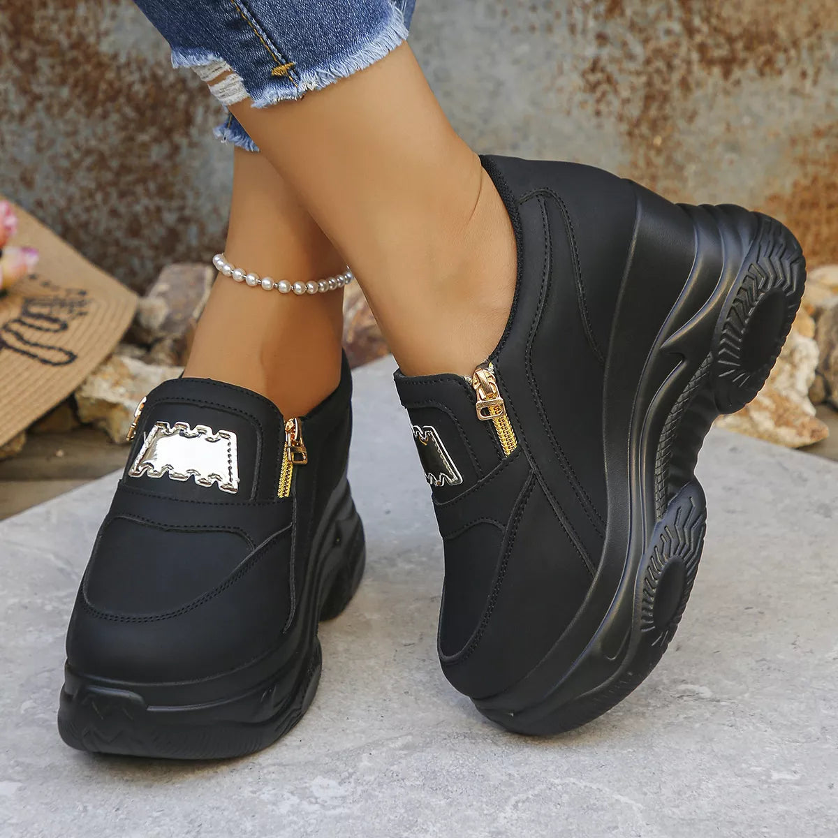 Round Toe Platform Sneakers - Lilixa.store