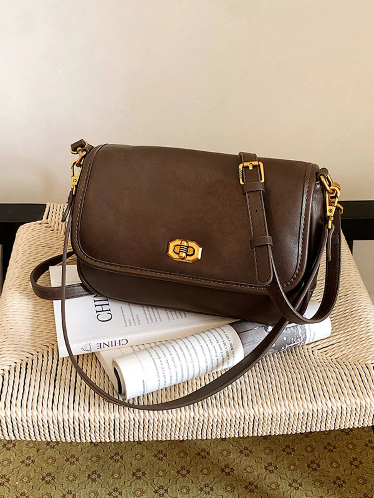 Twist Lock Flap Shoulder Bag - Lilixa.store