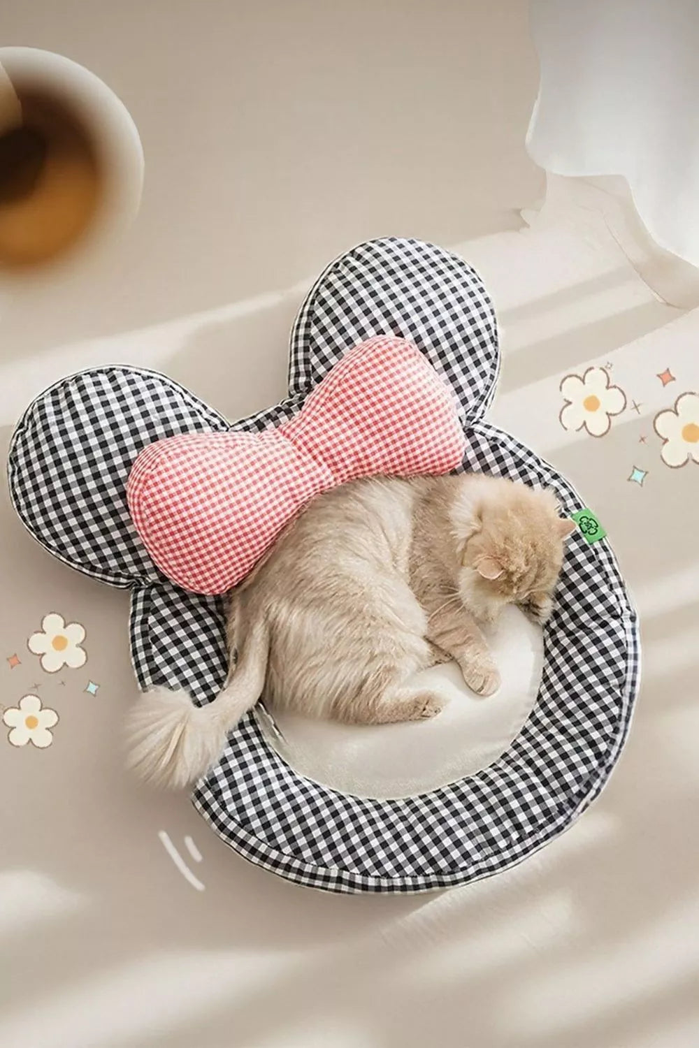 Cartoon Plaid Design Pet Mat with Bow - Lilixa.store