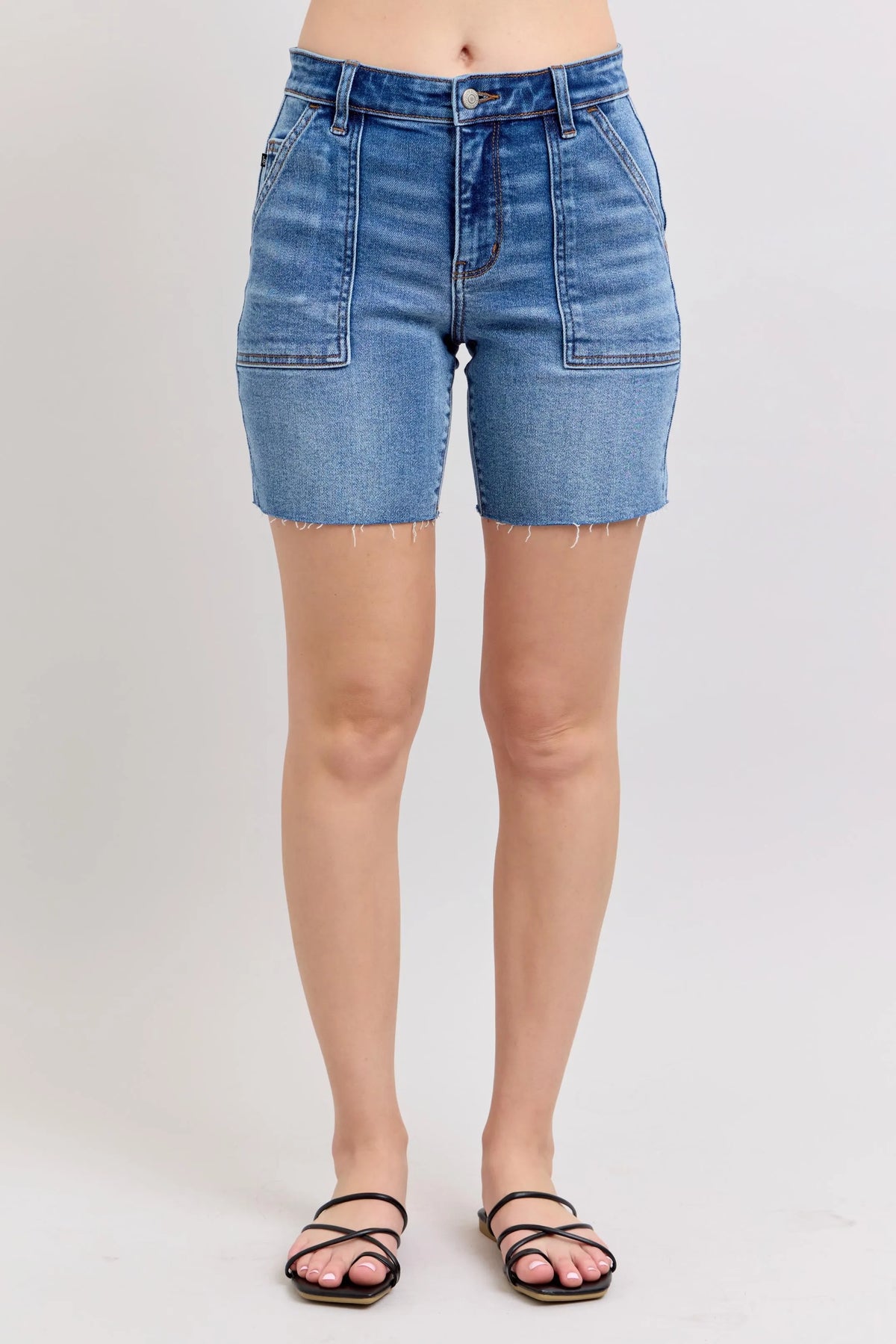 Judy Blue Full Size Mid Rise Bermudas Denim Shorts W/ Back Flap Pockets Plus Size - Lilixa.store