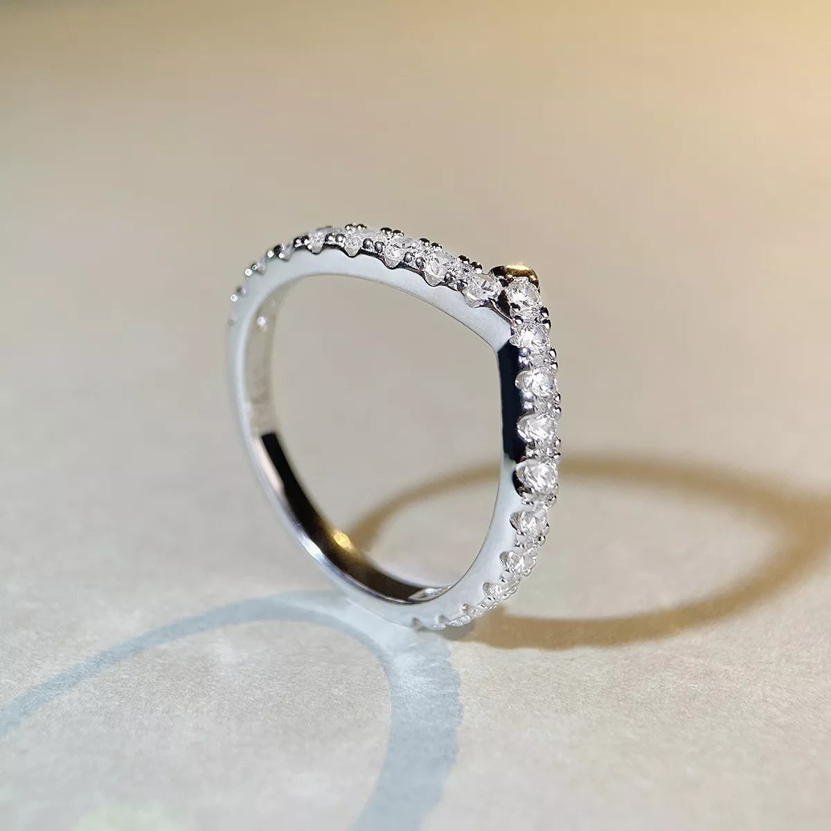 925 Sterling Silver Zircon Irregular Ring