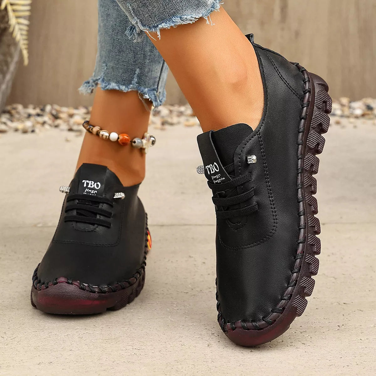 Round Toe Lace Up Sneakers - Lilixa.store