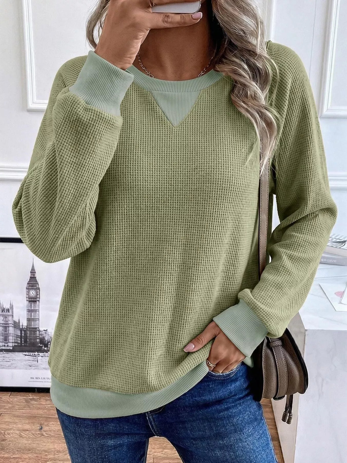 Waffle Knit Crew Neck Long Sleeve Sweatshirt in Green