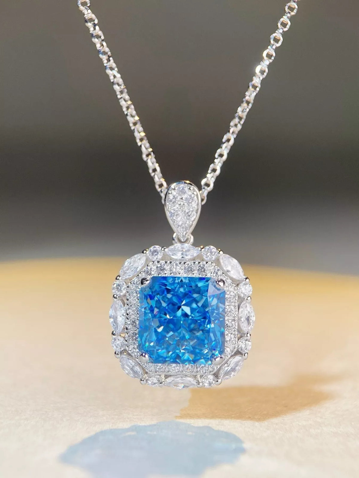 925 Sterling Silver Zircon Geometric Pendant Necklace - Lilixa.store