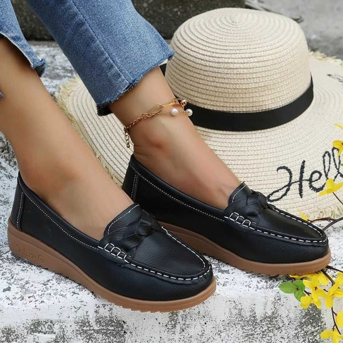Round Toe Flats Slip-Ons - Lilixa.store
