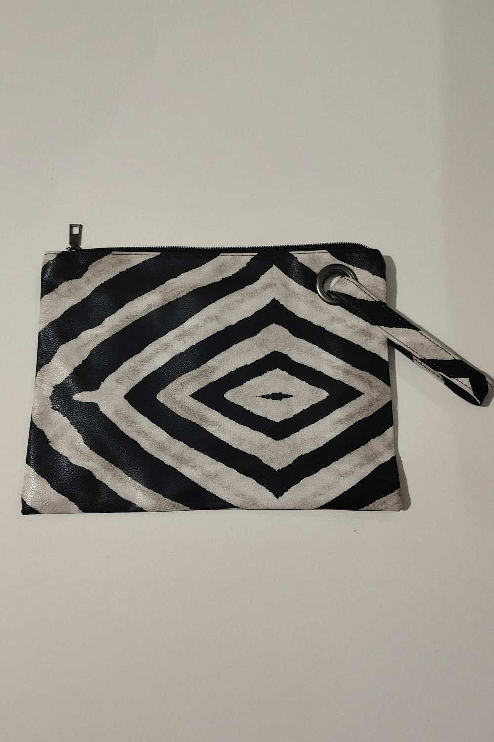 Carry Your Love Plaid Wristlet - Lilixa.store