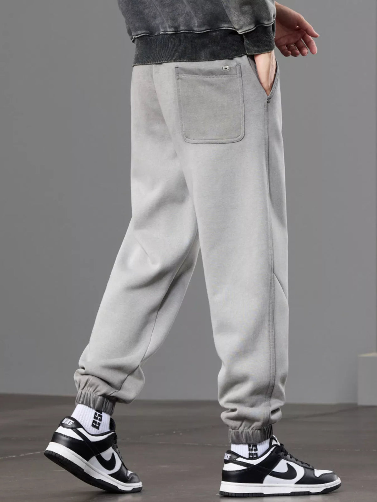 Men's Casual Loose Fit Sweatpants, view 5