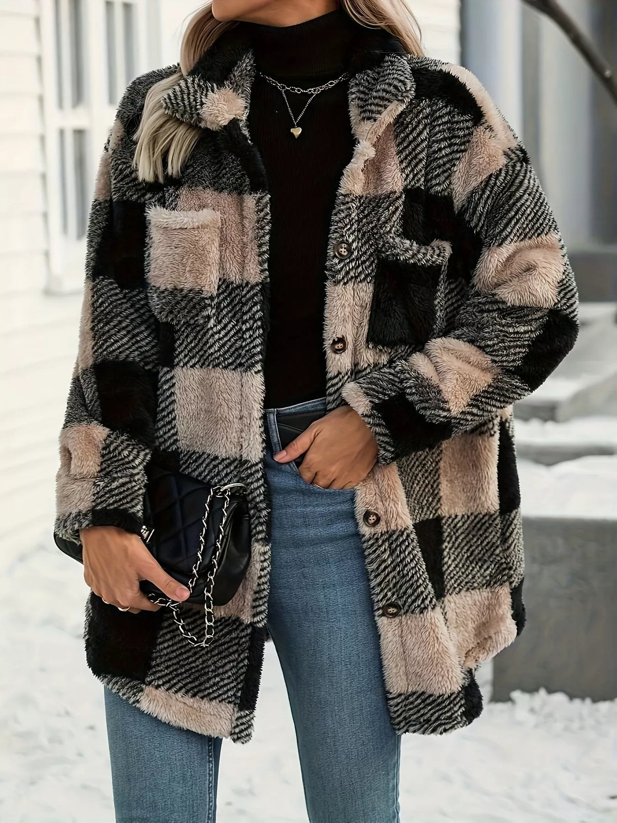 Plaid Fleece Button-Down Outerwear in Black