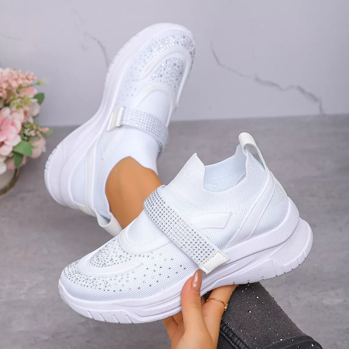Round Toe Mesh Sneakers - Lilixa.store