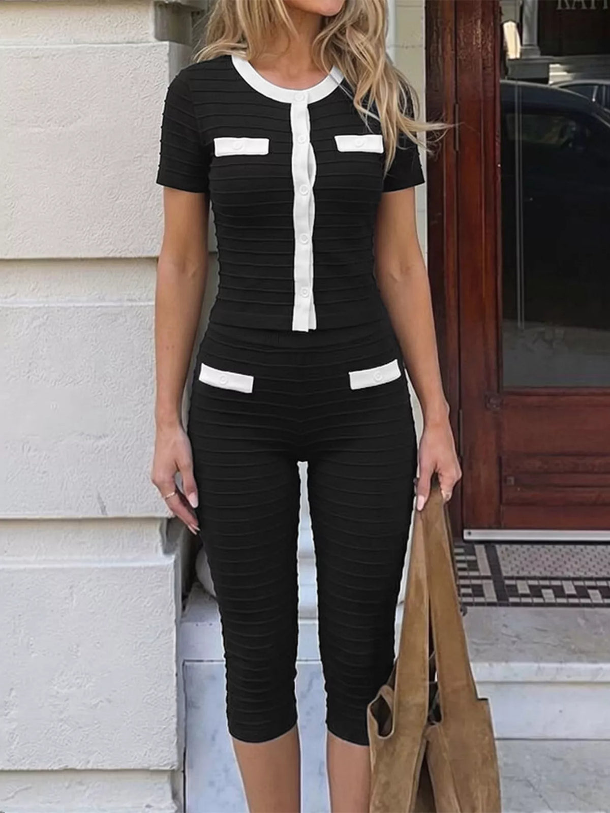 Contrast Trim Short Sleeve Top and Capris Set