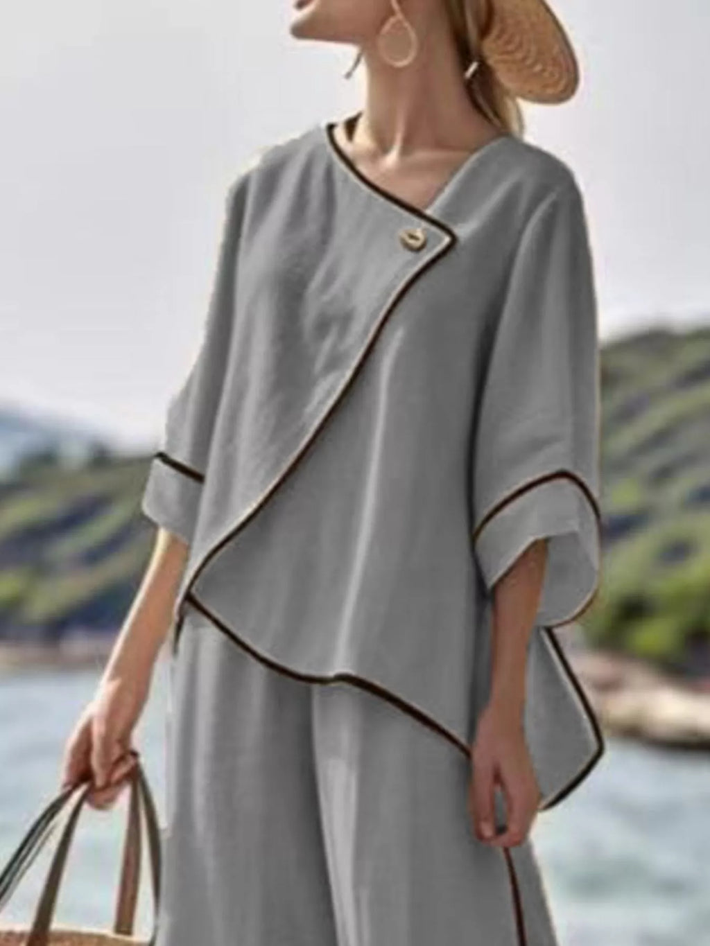 Full Size Contrast Trim Top and Wide Leg Pants Set Plus Size - Lilixa.store