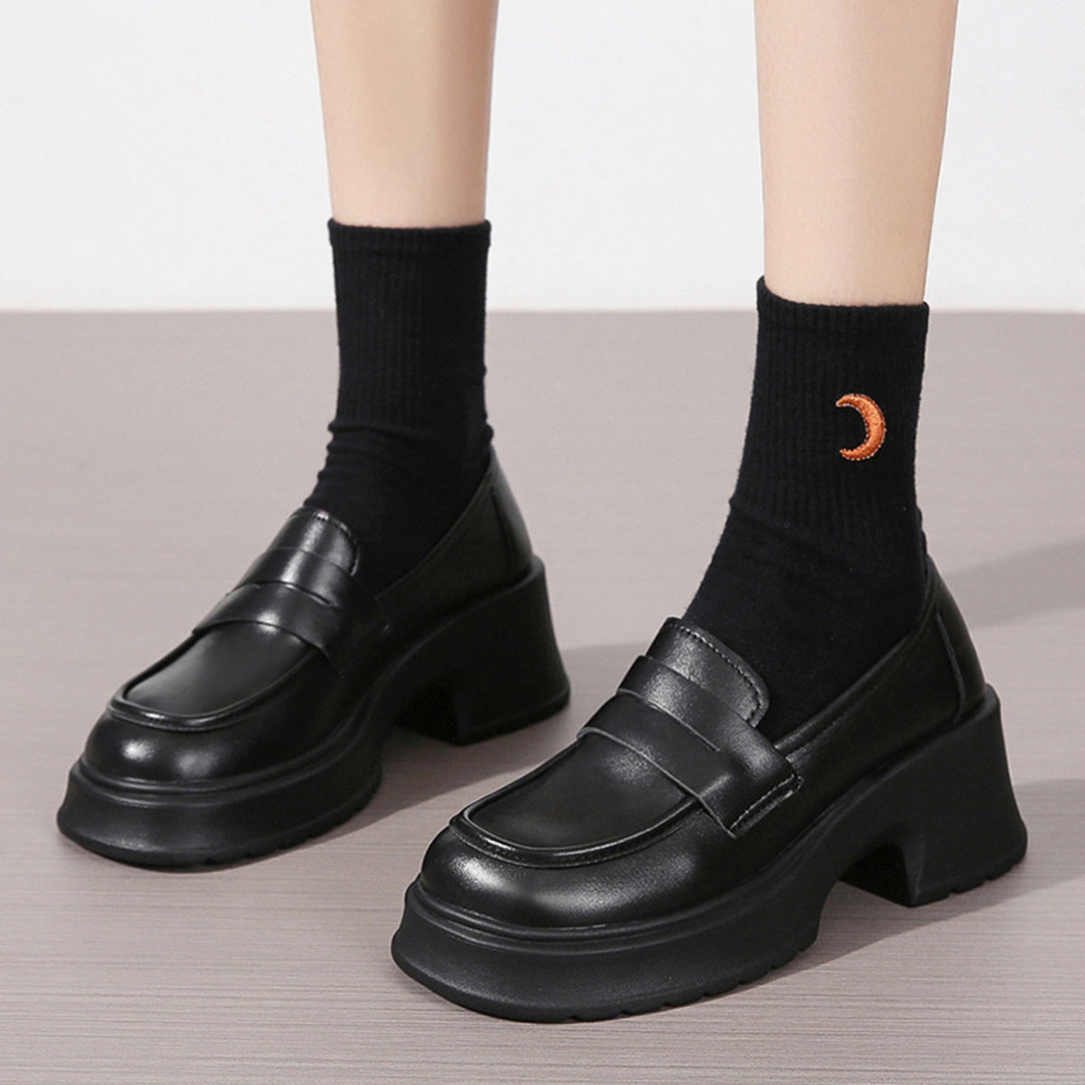 Round Toe Block Heels Loafers in Black