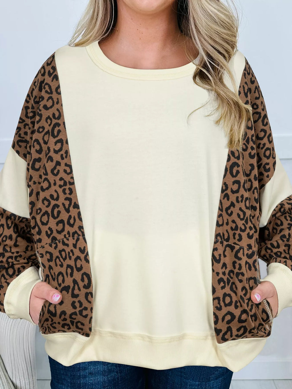 Leopard Round Neck Sweatshirt - Lilixa.store