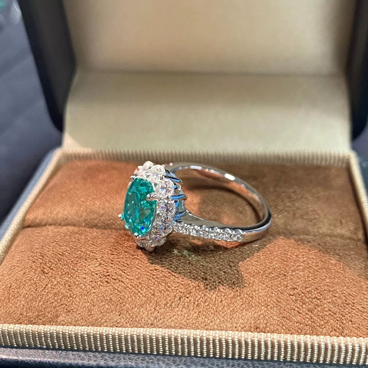 925 Sterling Silver Emerald Ring - Lilixa.store