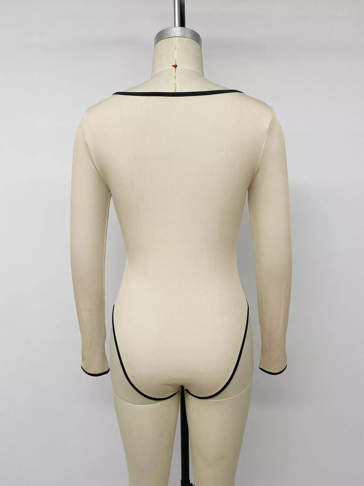 Ribbed Sweetheart Neckline Contrast Trim Long Sleeve Bodysuit - Lilixa.store