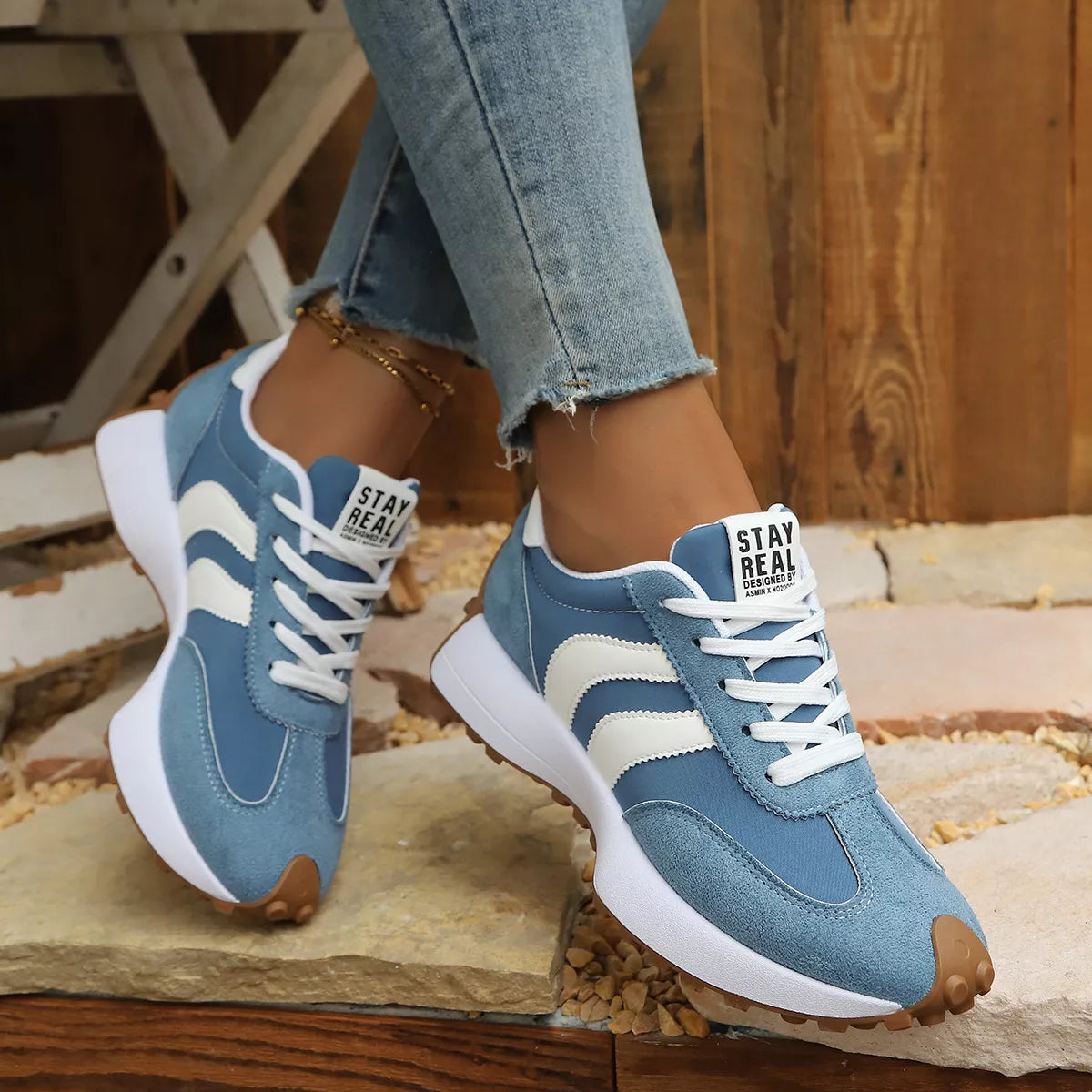 Round Toe Lace Up Sneakers