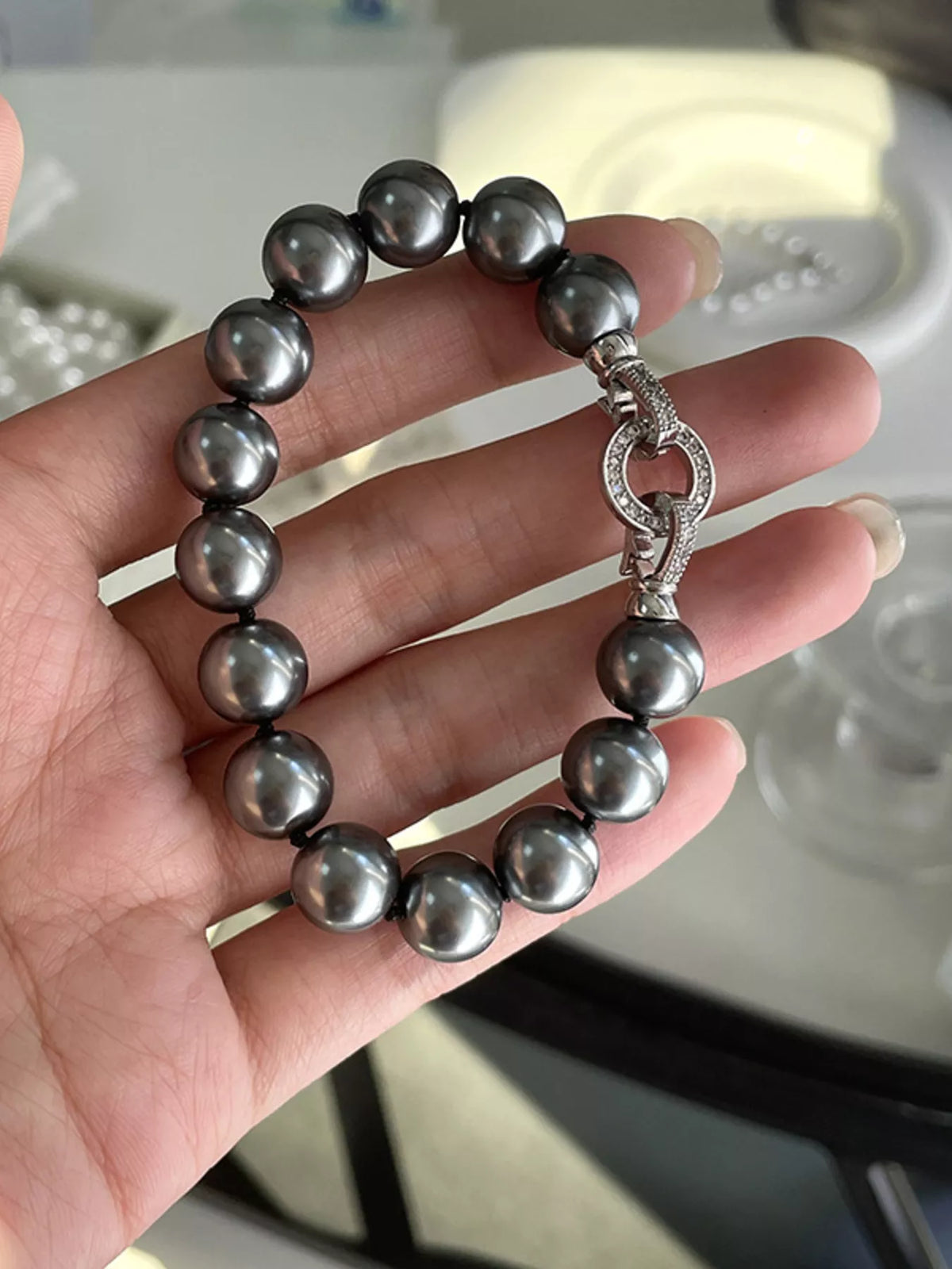 Pearl Beaded Bracelet with Clasp - Lilixa.store