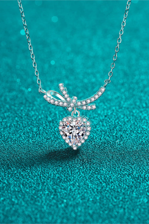 1 Carat Moissanite Heart Pendant Necklace – image 1 | Lilixa Trending Jewelry