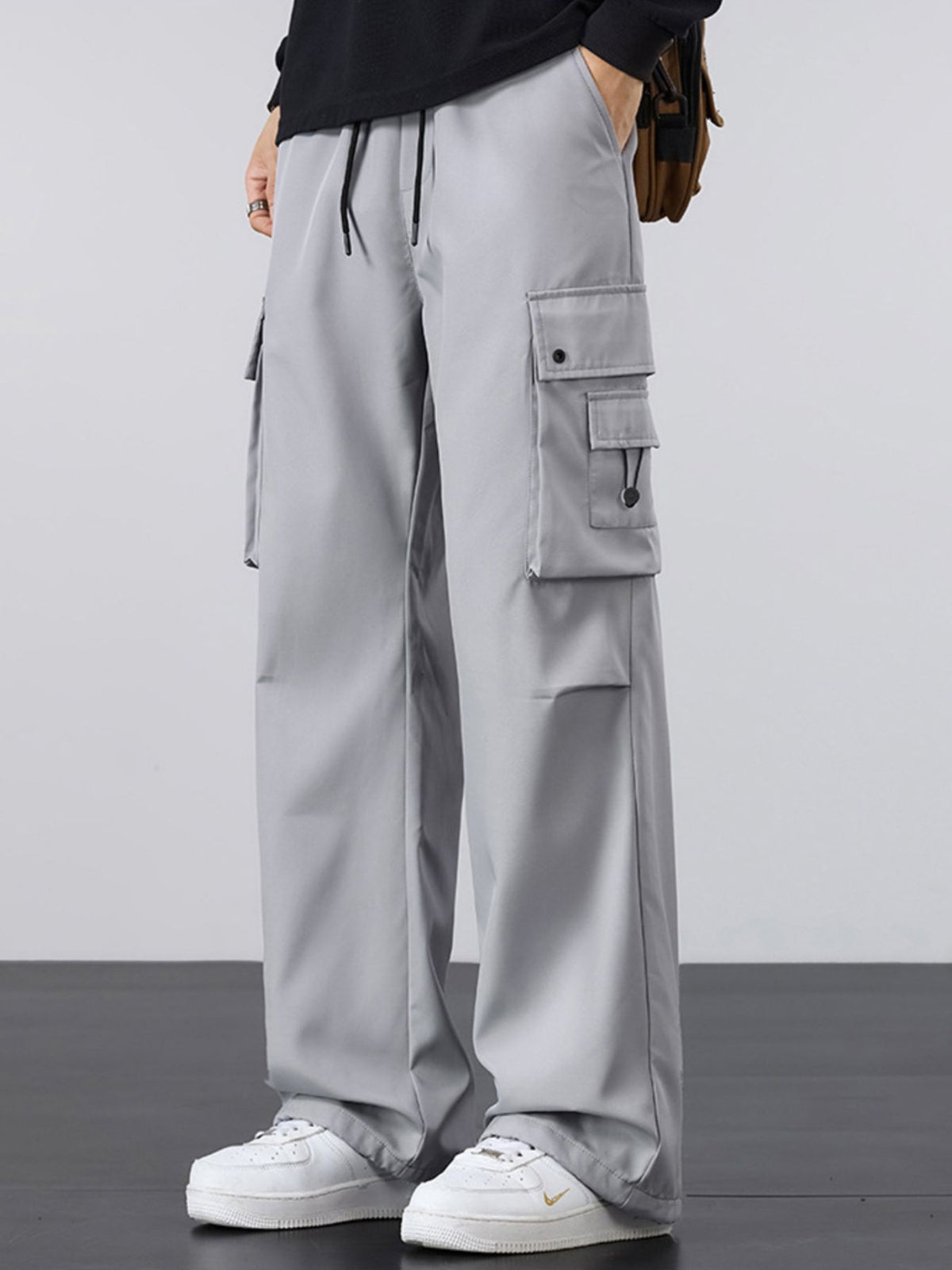 Men's Plus Size Loose Fit Cargo Pants in Gray