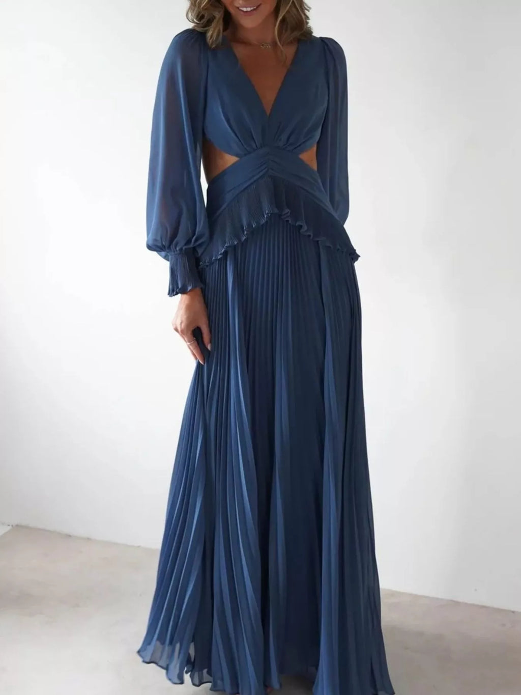Backless Pleated Long Sleeve Maxi Dress - Lilixa.store