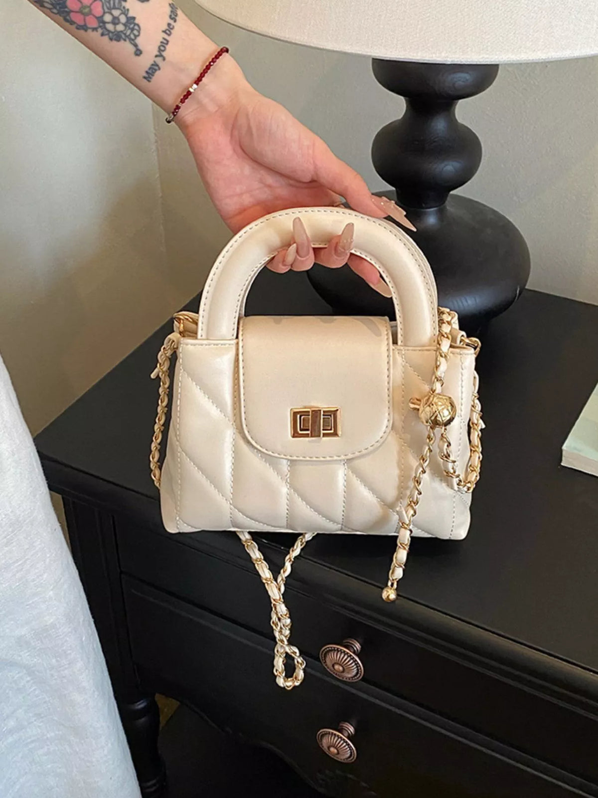 Quilted Chain Strap Crossbody Bag