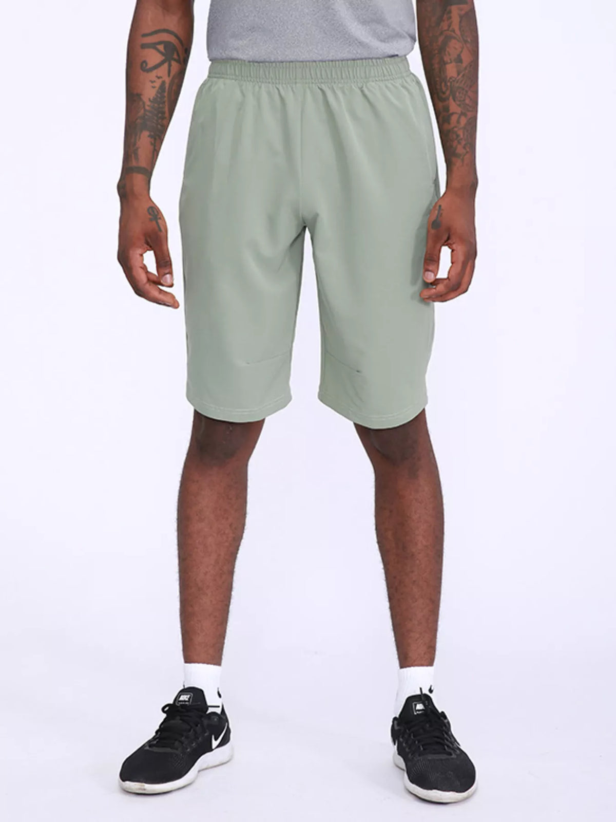 Men's Elastic Waist Lightweight Active Shorts in Army Green