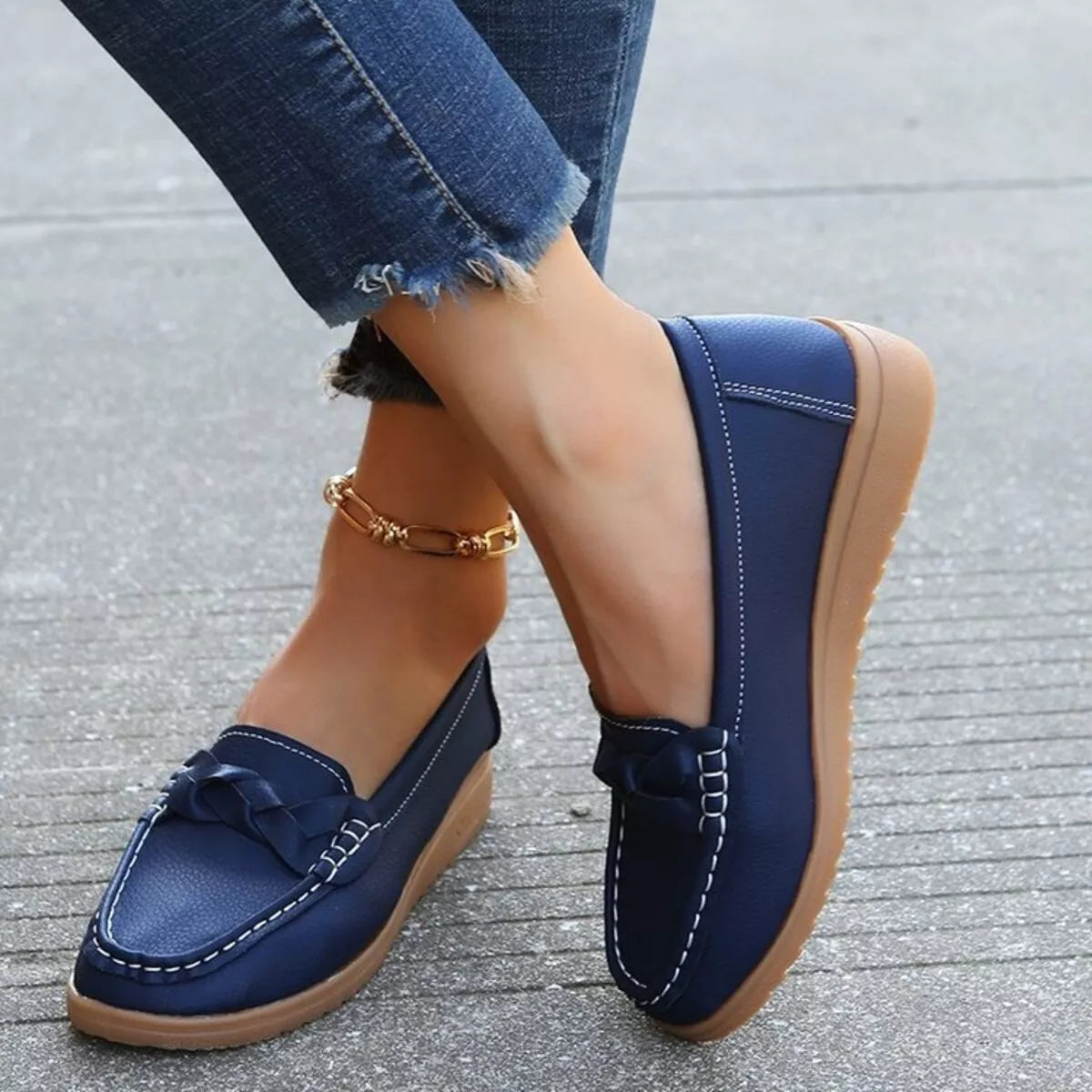 Round Toe Flats Slip-Ons - Lilixa.store