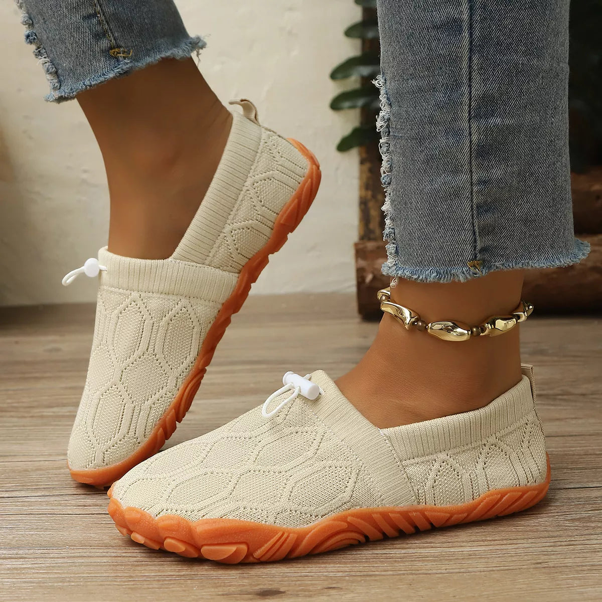Round Toe Breathable Slip-Ons