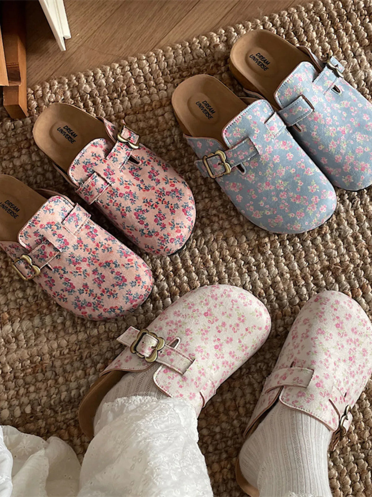 Floral Pattern Round Toe Slip-Ons in Floral Blue