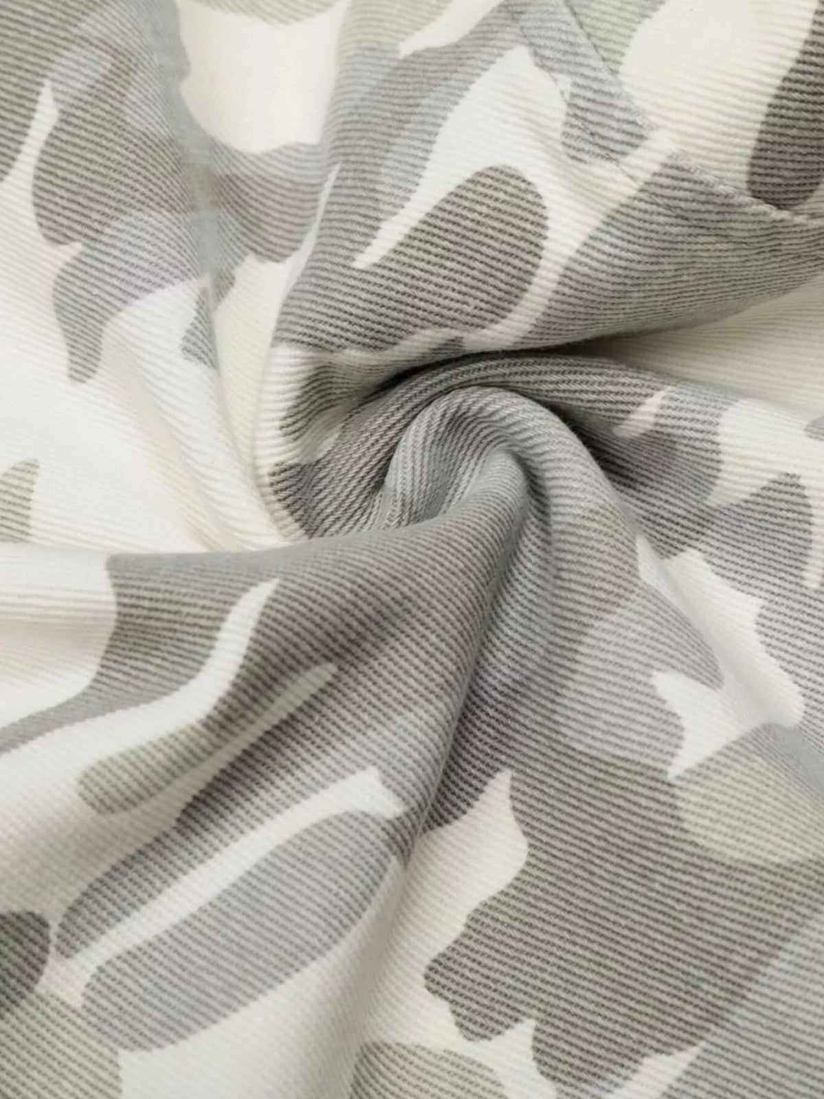 Men's Camouflage Wide-Leg Cargo Pants in Camouflage Color, view 8