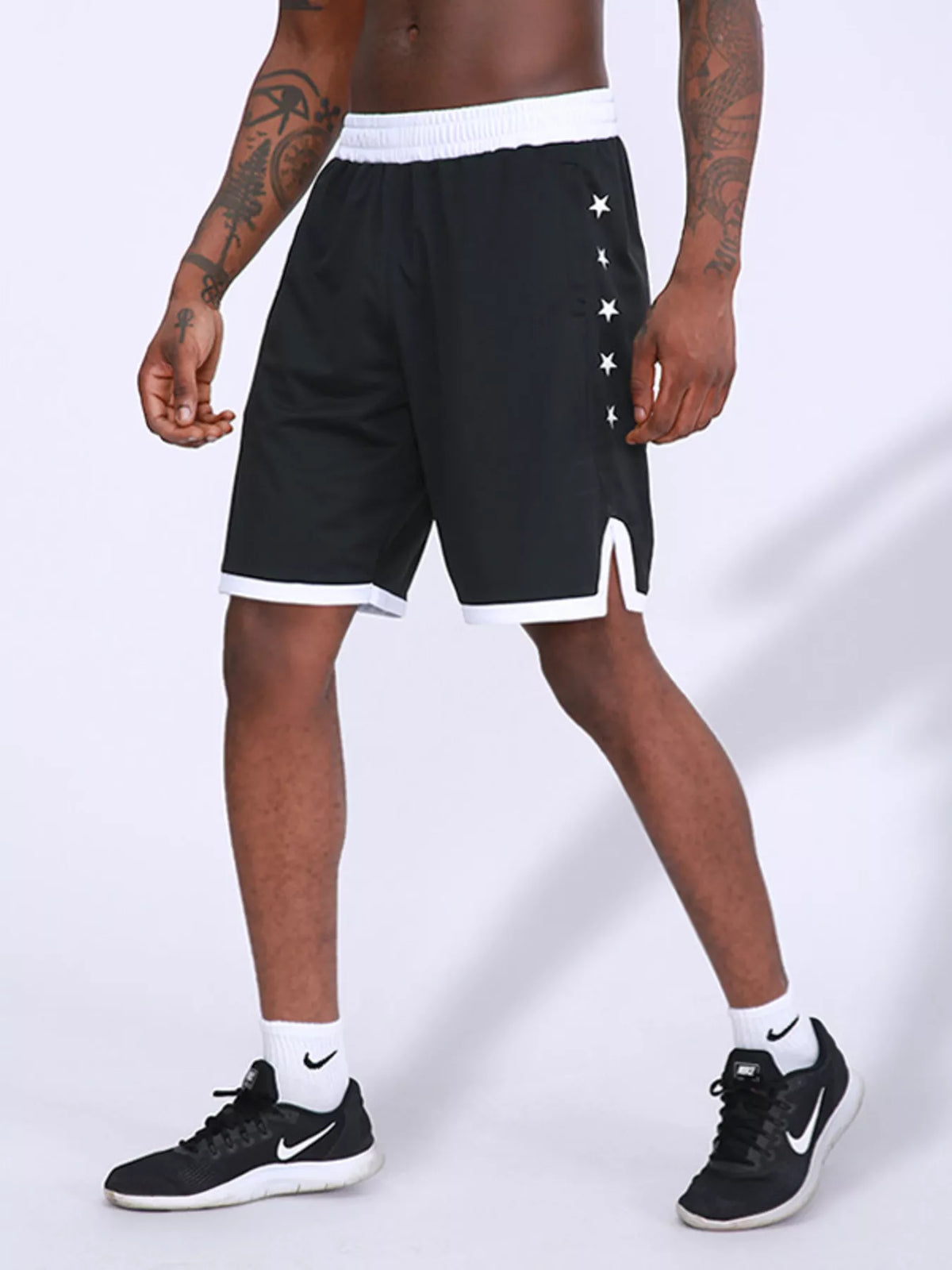 Men's Star Print Breathable Active Shorts in Black