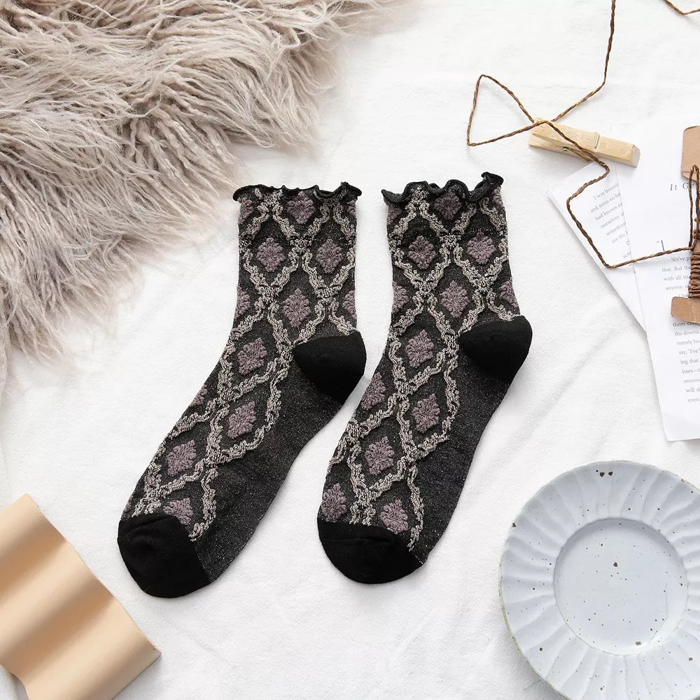 Vintage Argyle Pattern Crew Socks in Black