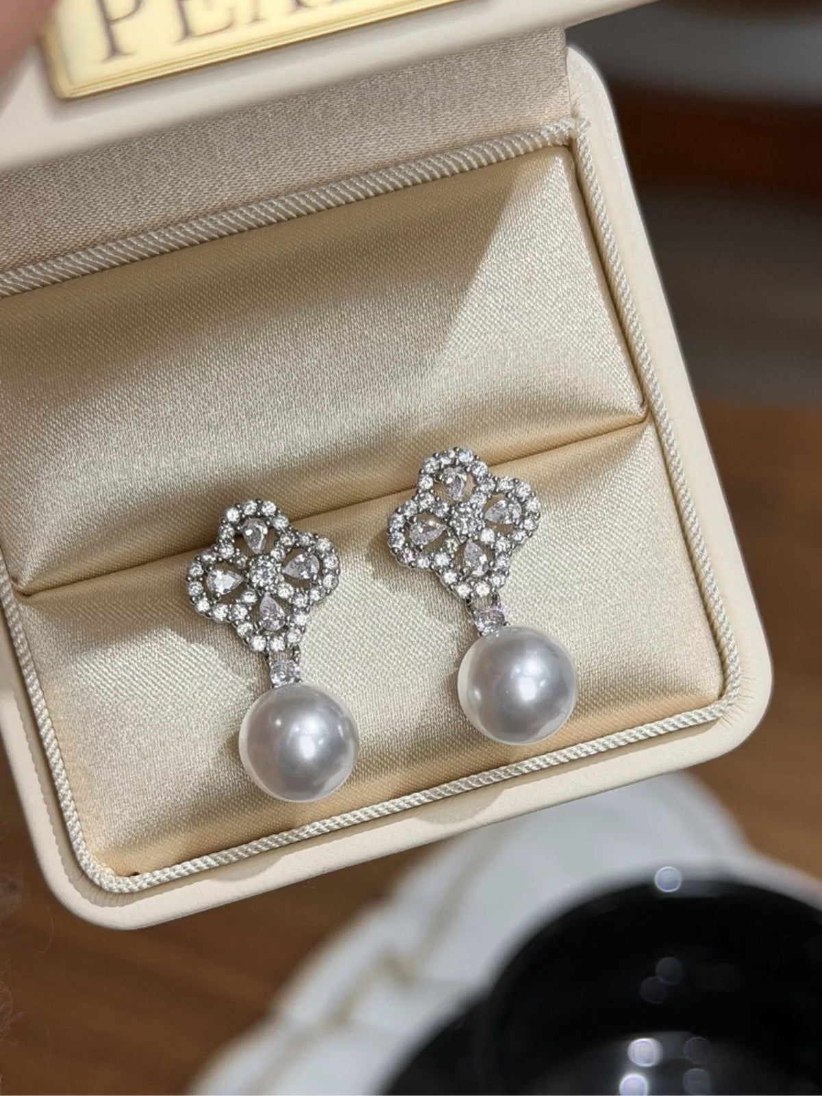 Zircon Four Leaf Clover Pearl Drop Earrings - Lilixa.store