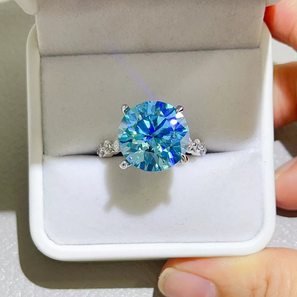10 Carat 925 Sterling Silver Moissanite Ring