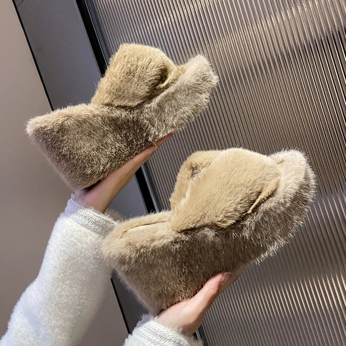 Fluffy Wedge Slippers - Lilixa.store