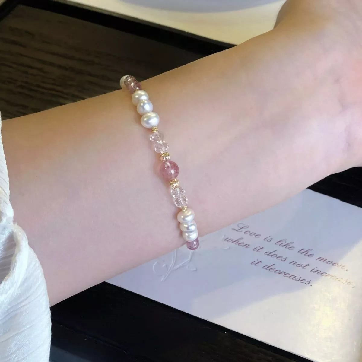 Pearl & Crystal Beaded Bracelet - Lilixa.store