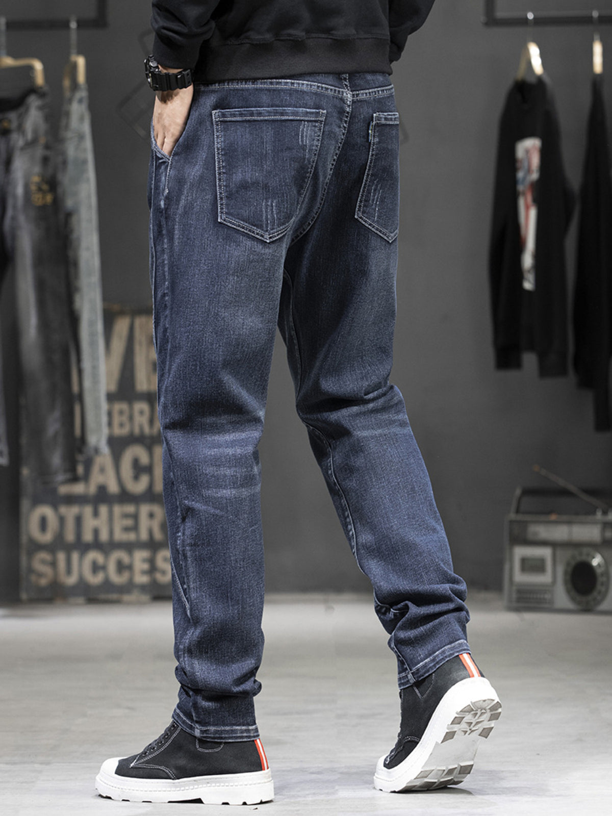 Men's Washed High-Stretch Jeans